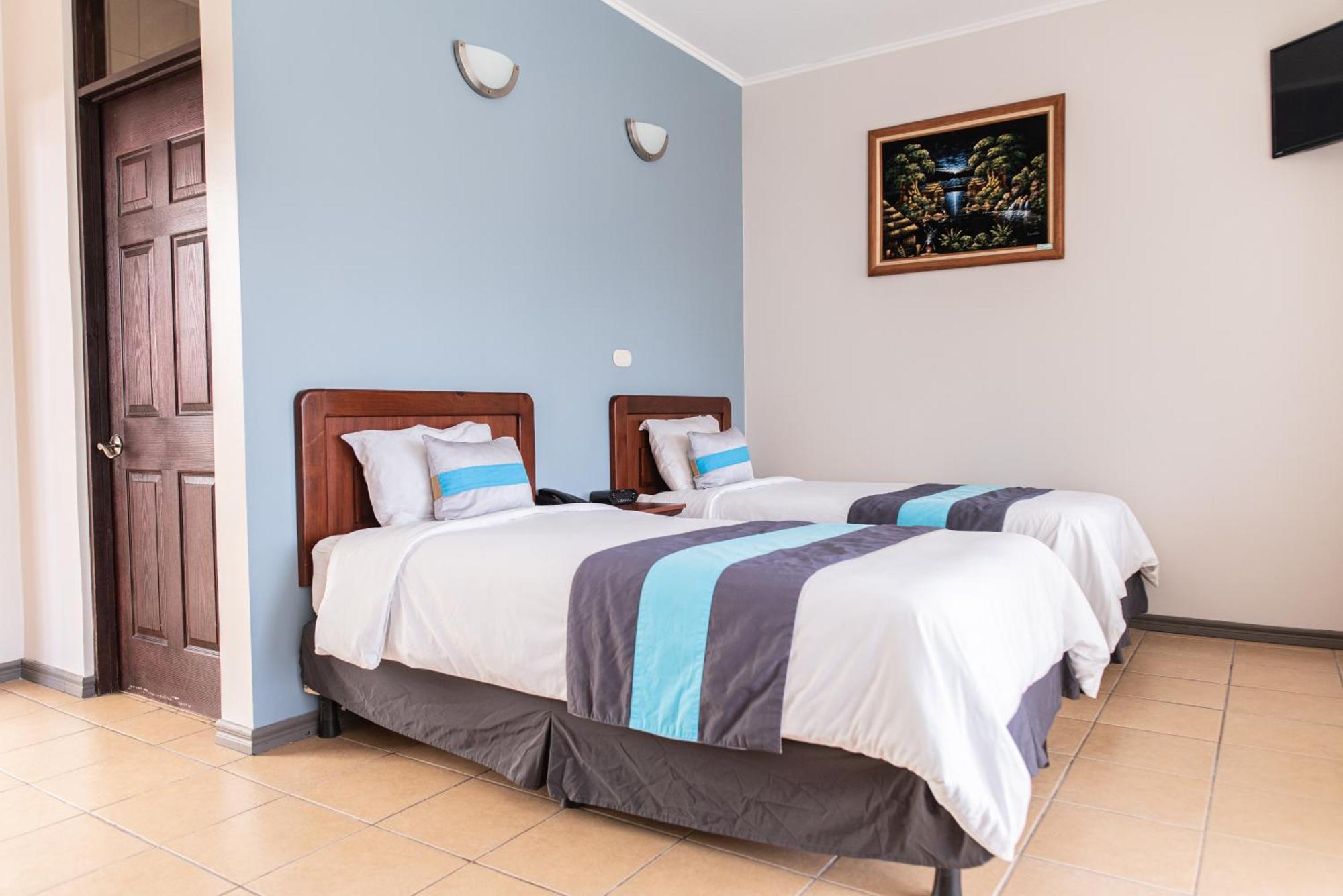 Hotel Y Restaurante El Guarco Cartago Eksteriør billede