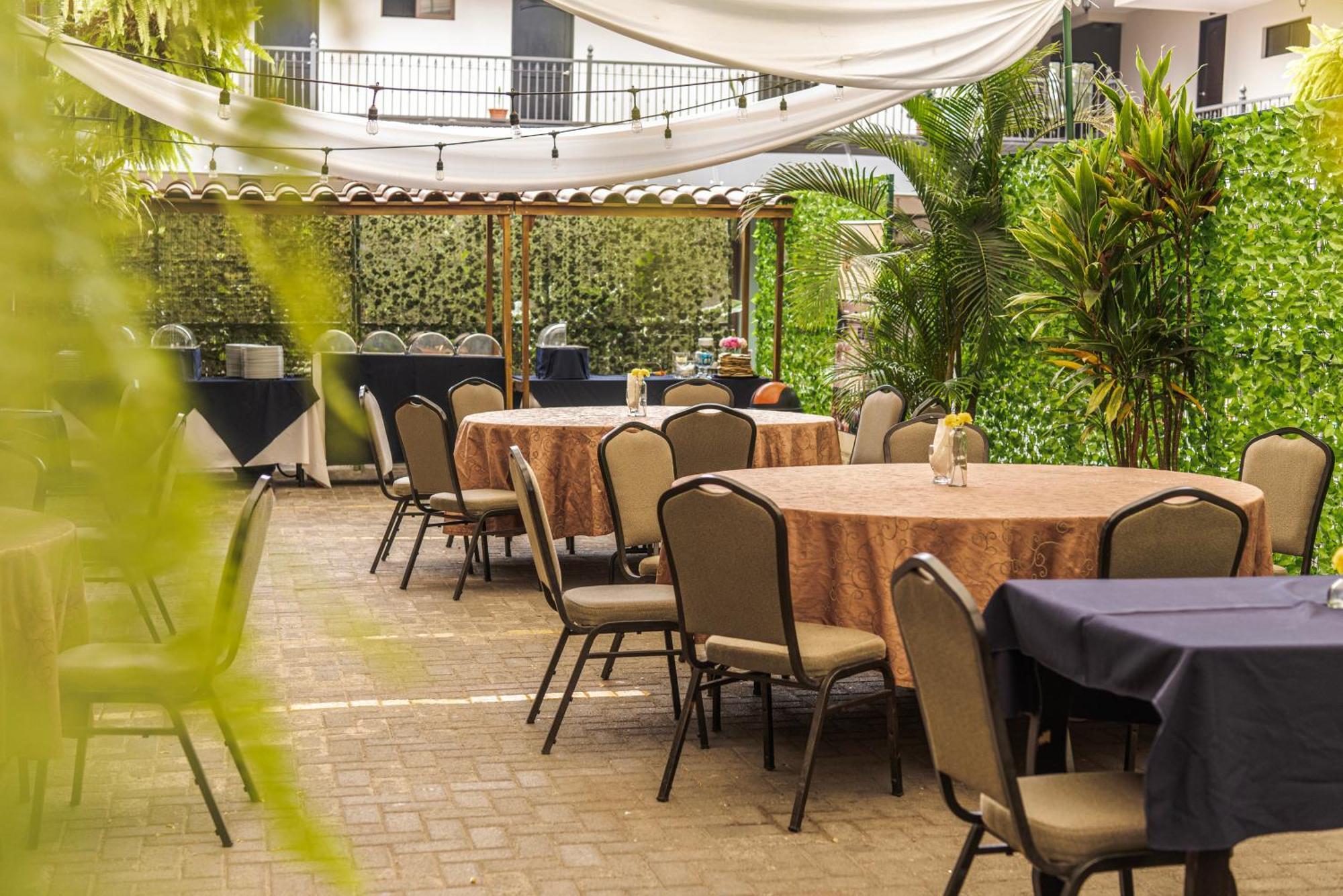 Hotel Y Restaurante El Guarco Cartago Eksteriør billede