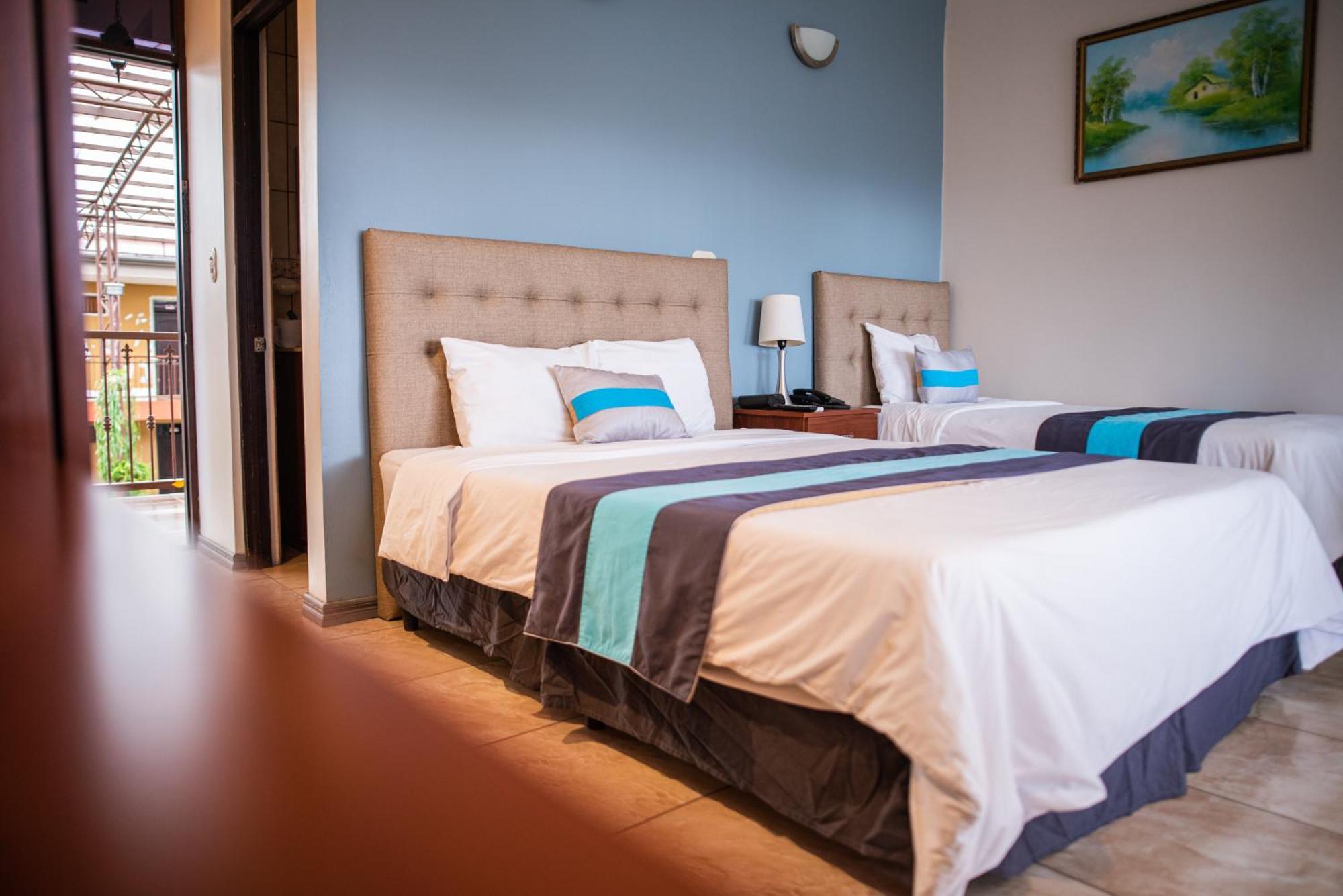 Hotel Y Restaurante El Guarco Cartago Eksteriør billede