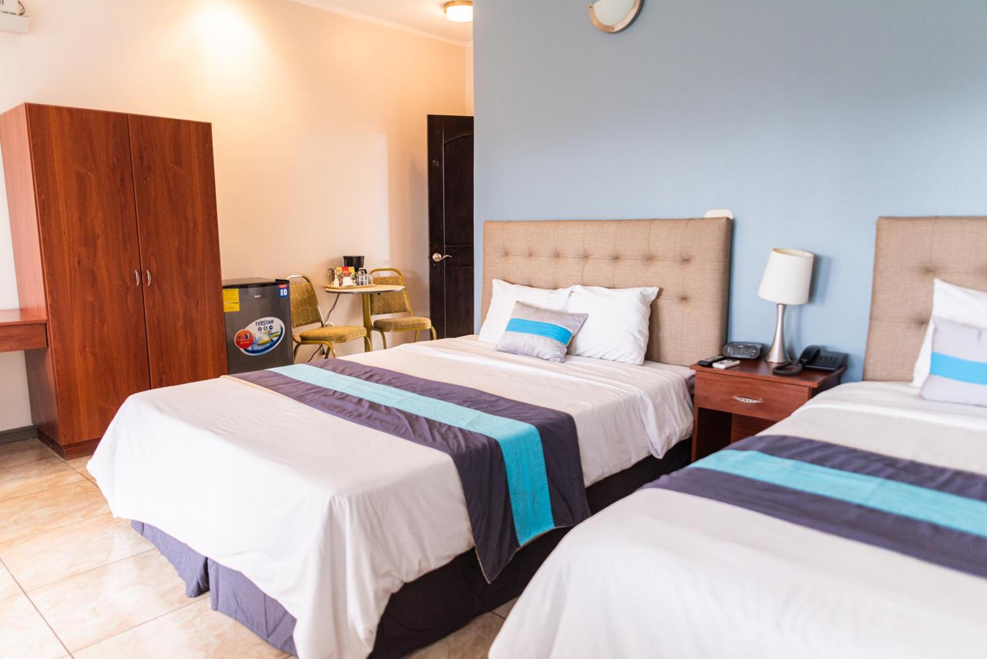 Hotel Y Restaurante El Guarco Cartago Eksteriør billede