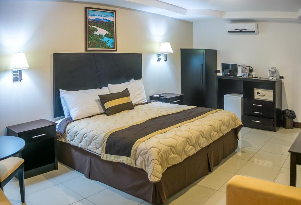 Hotel Y Restaurante El Guarco Cartago Eksteriør billede