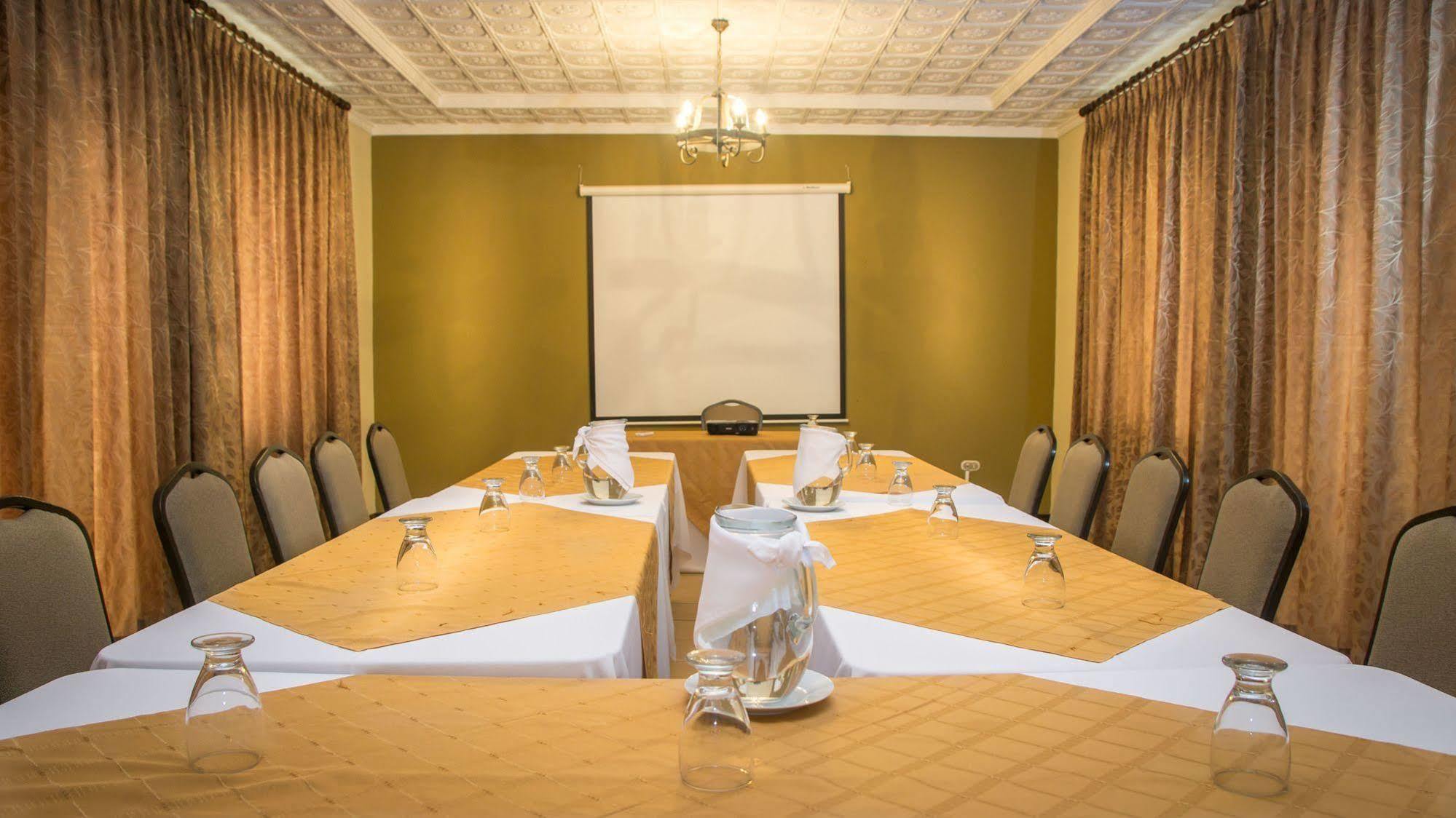 Hotel Y Restaurante El Guarco Cartago Eksteriør billede